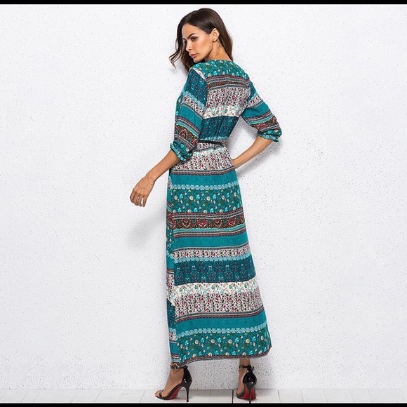 Boho beach v Neck maxi dress - Picture 4 of 8